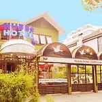 Nubes Hotel